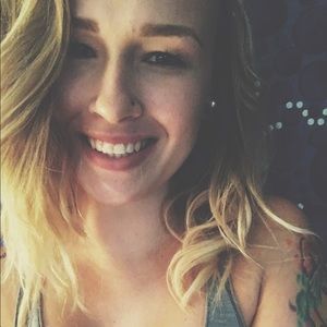 Meet your Posher, Stephanie